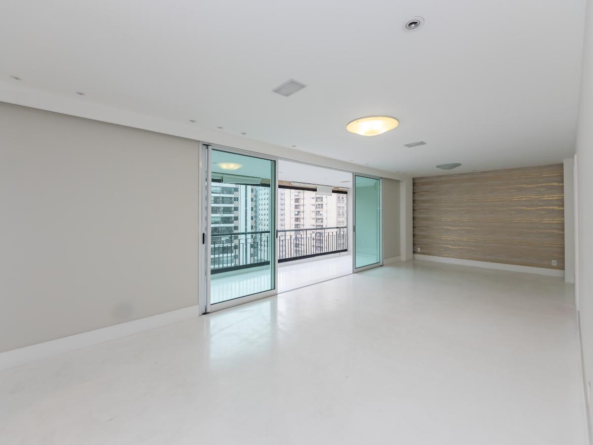 Apartamento, 3 quartos, 246 m² - Foto 11