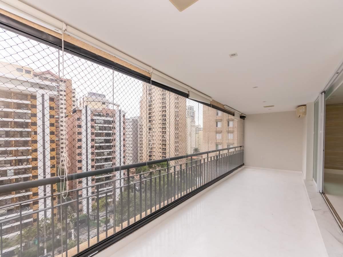 Apartamento, 3 quartos, 246 m² - Foto 2