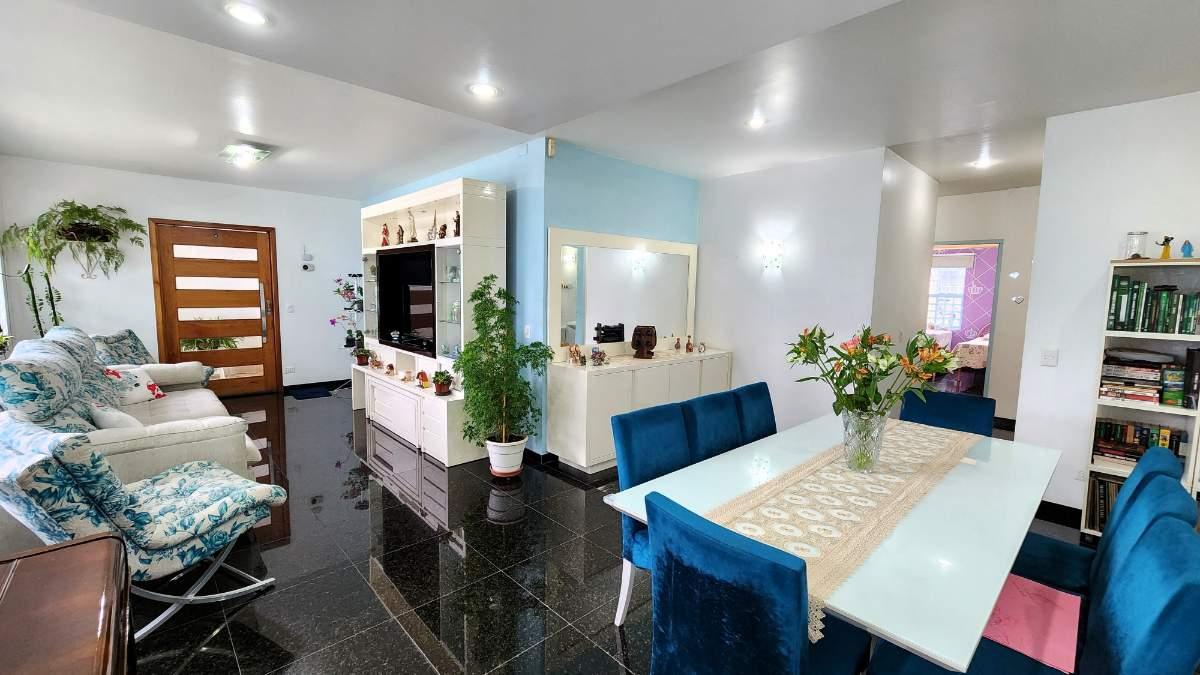Casa, 3 quartos, 263 m² - Foto 1