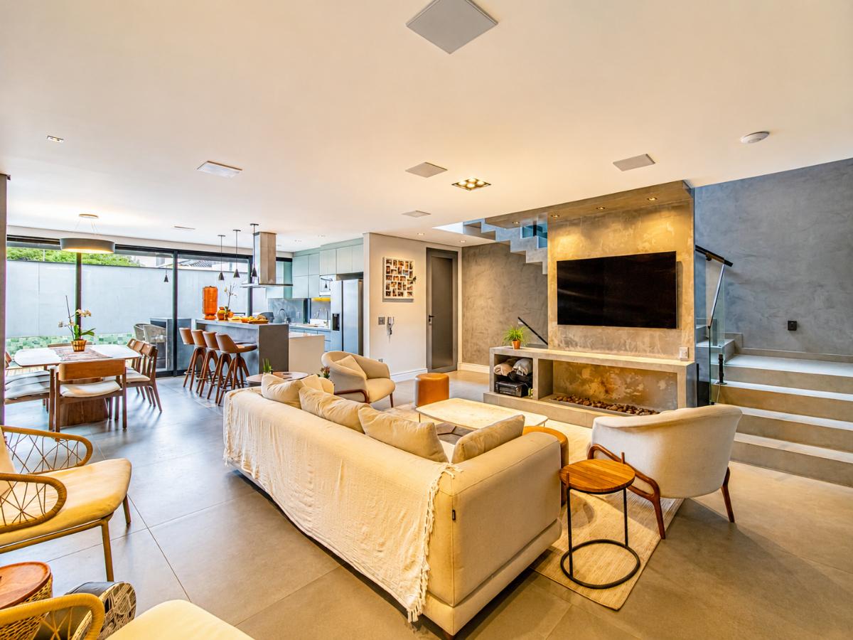 Casa, 4 quartos, 220 m² - Foto 1