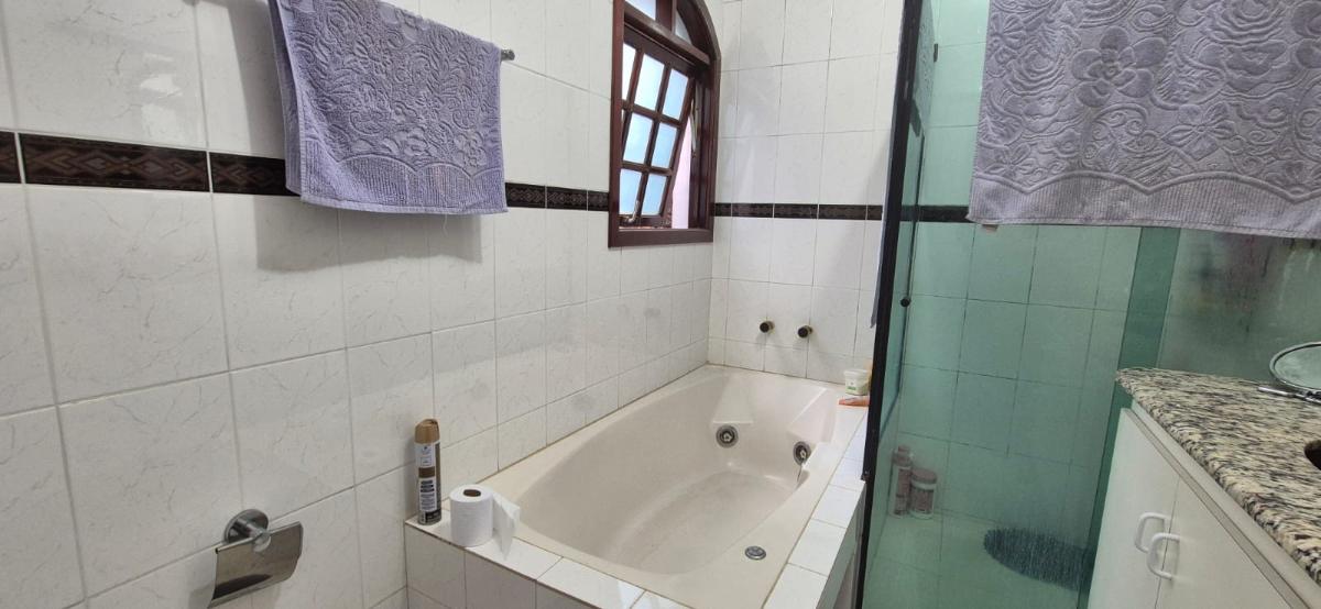 Casa, 4 quartos, 233 m² - Foto 17