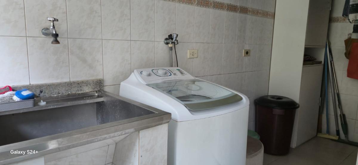Casa, 4 quartos, 233 m² - Foto 4