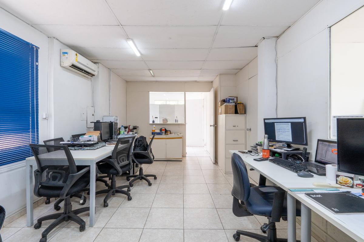 Casa, 1 quarto, 377 m² - Foto 8