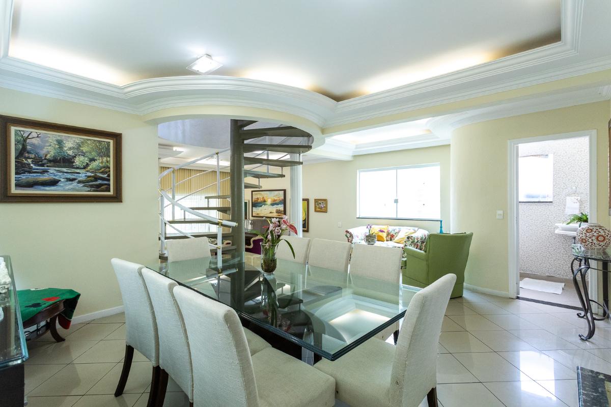 Casa, 3 quartos, 250 m² - Foto 4