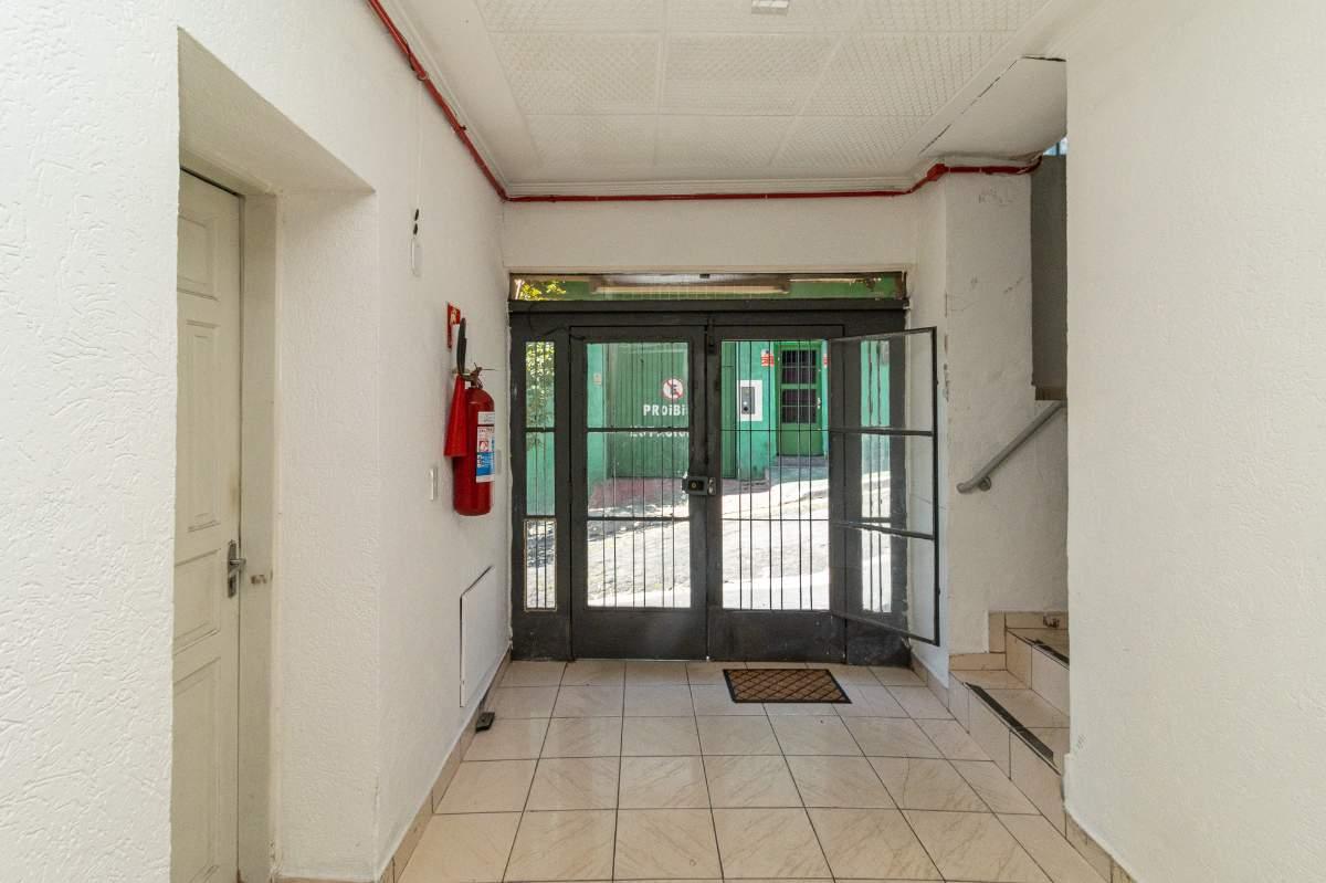 Casa, 1 quarto, 307 m² - Foto 2