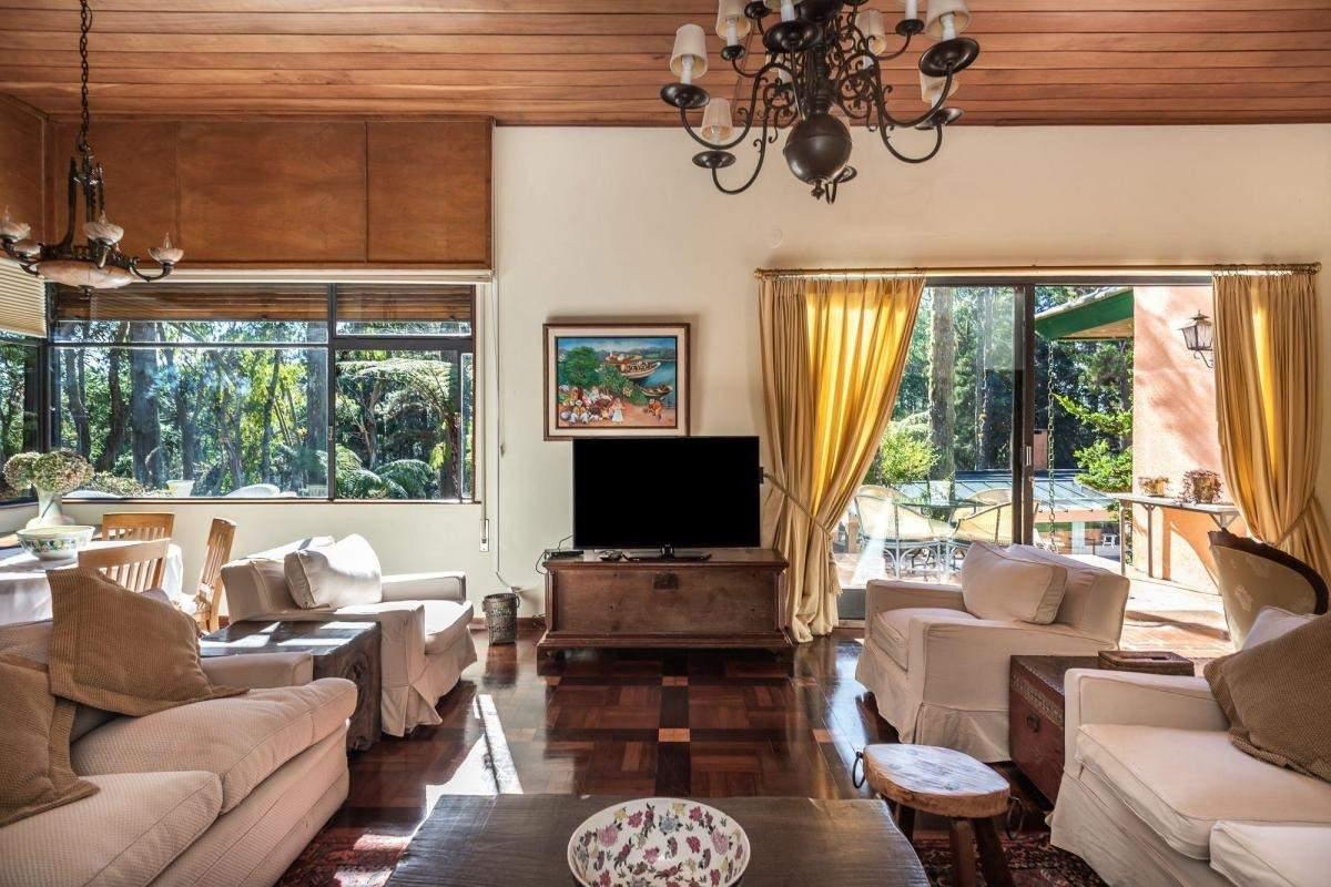 Casa, 6 quartos, 66000 m² - Foto 3