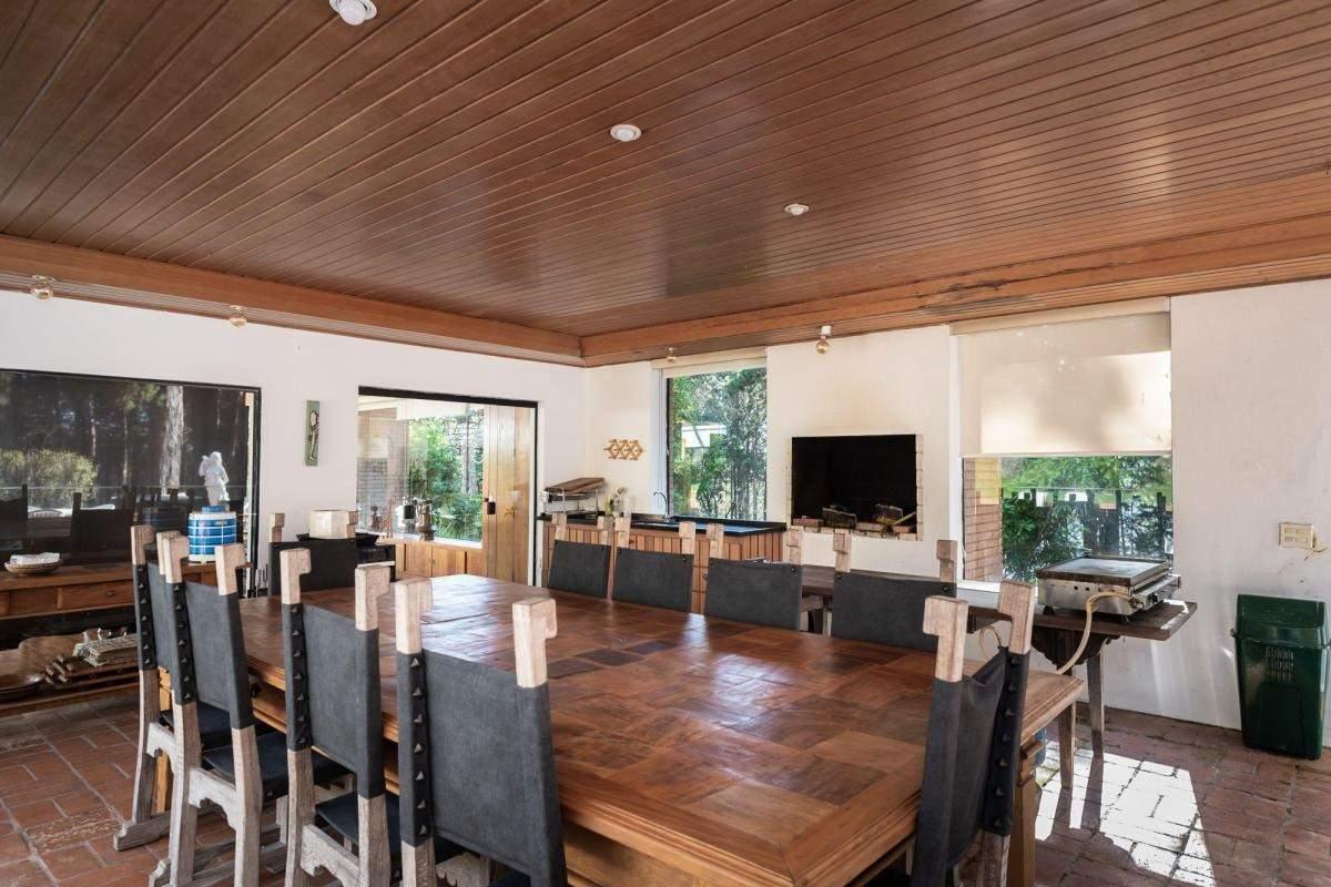Casa, 6 quartos, 66000 m² - Foto 9