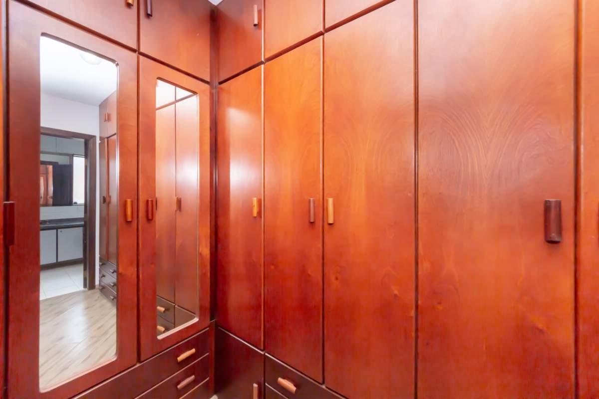 Casa, 4 quartos, 250 m² - Foto 22