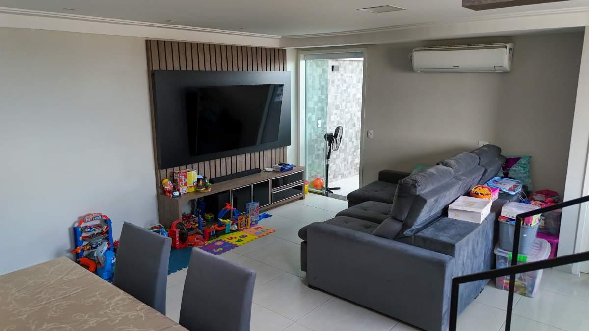 Cobertura, 3 quartos, 196 m² - Foto 2