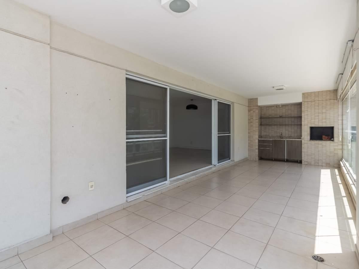 Apartamento, 3 quartos, 210 m² - Foto 2
