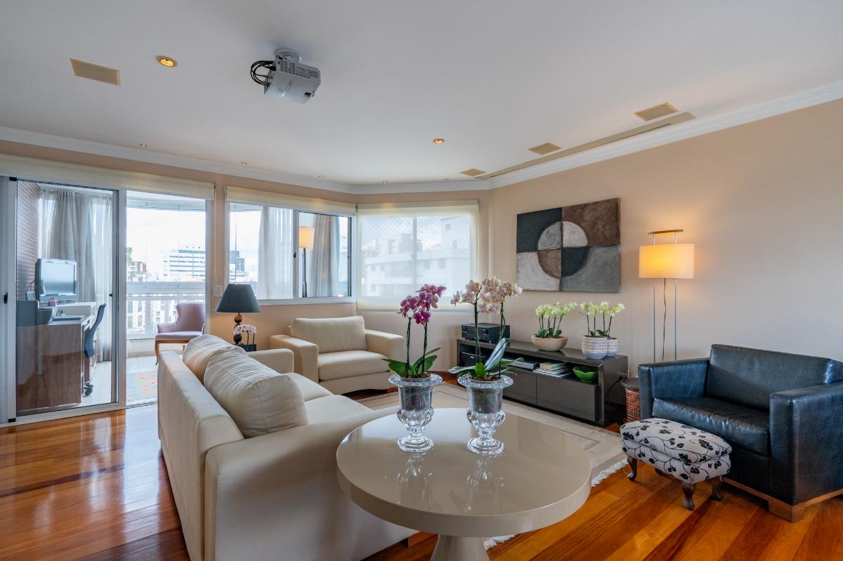 Apartamento, 3 quartos, 239 m² - Foto 1