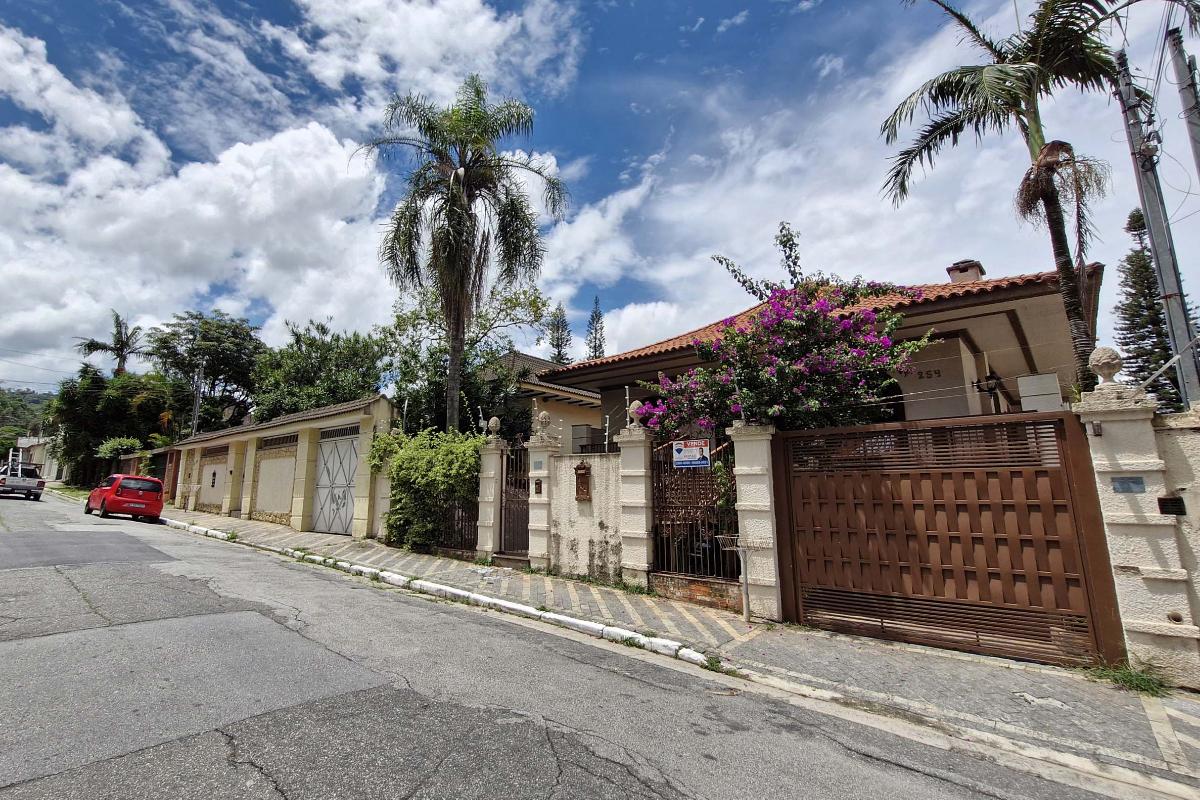 Casa, 4 quartos, 726 m² - Foto 1