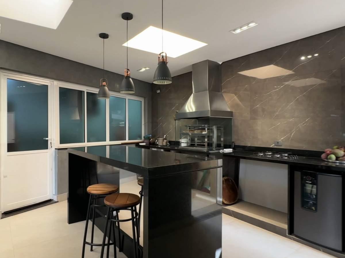 Casa, 3 quartos, 248 m² - Foto 17