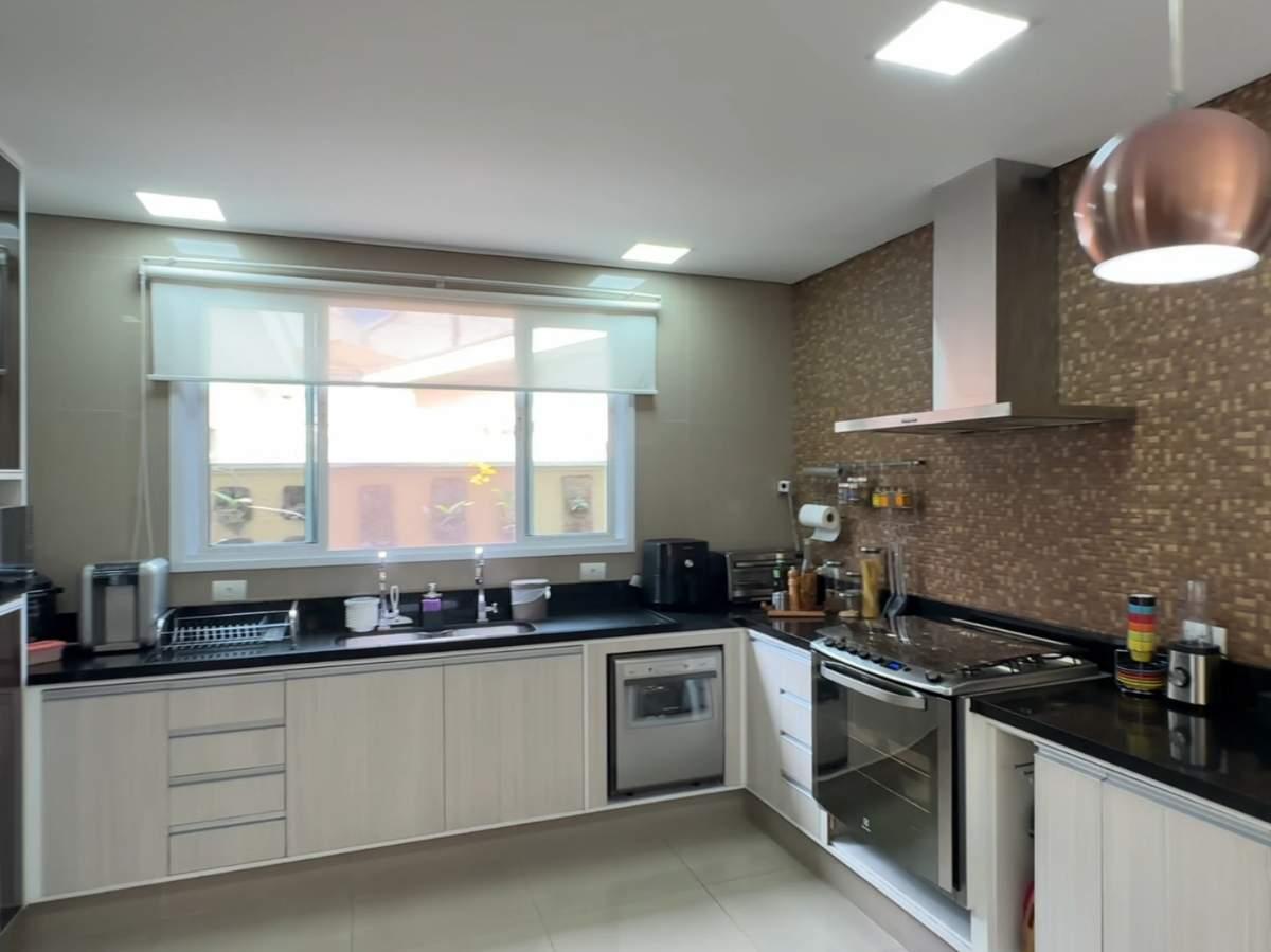 Casa, 3 quartos, 248 m² - Foto 8