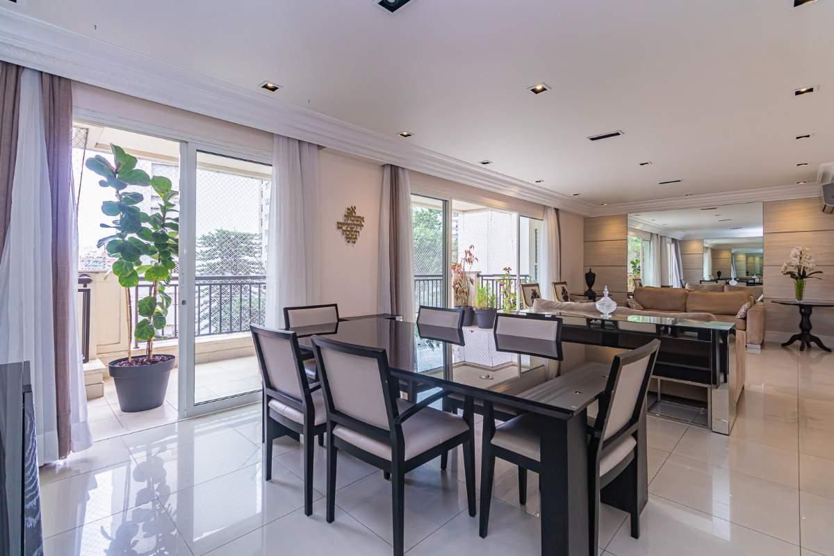 Apartamento, 4 quartos, 210 m² - Foto 1