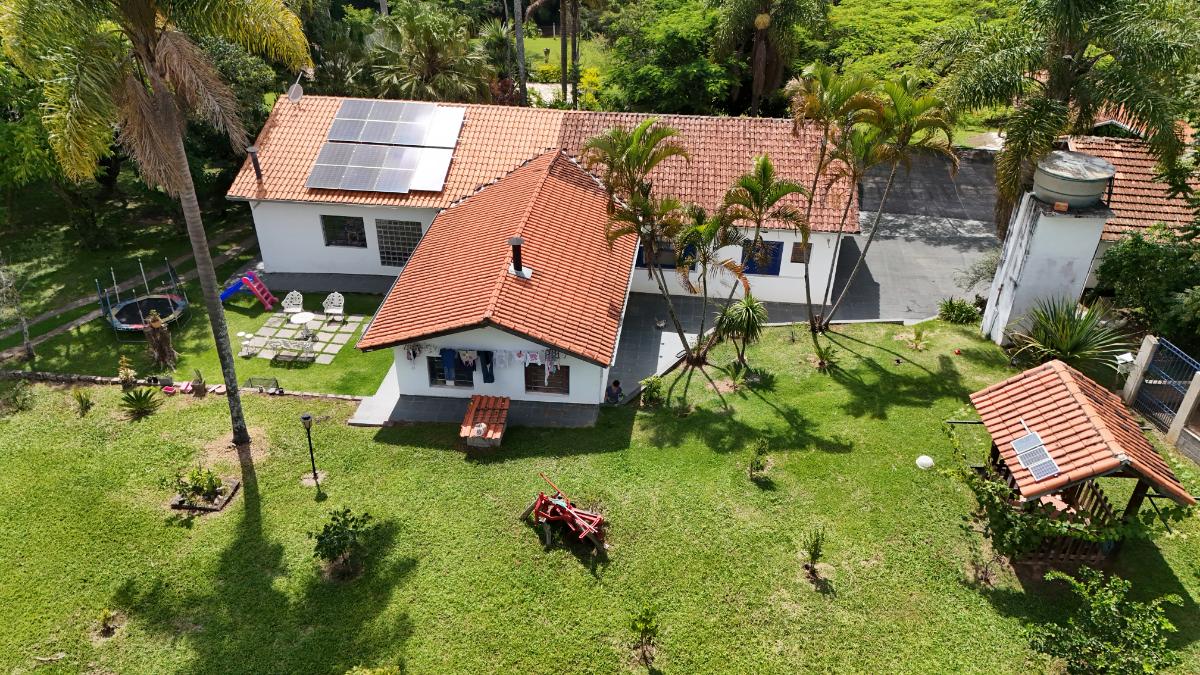 Casa, 1 quarto, 22150 m² - Foto 2
