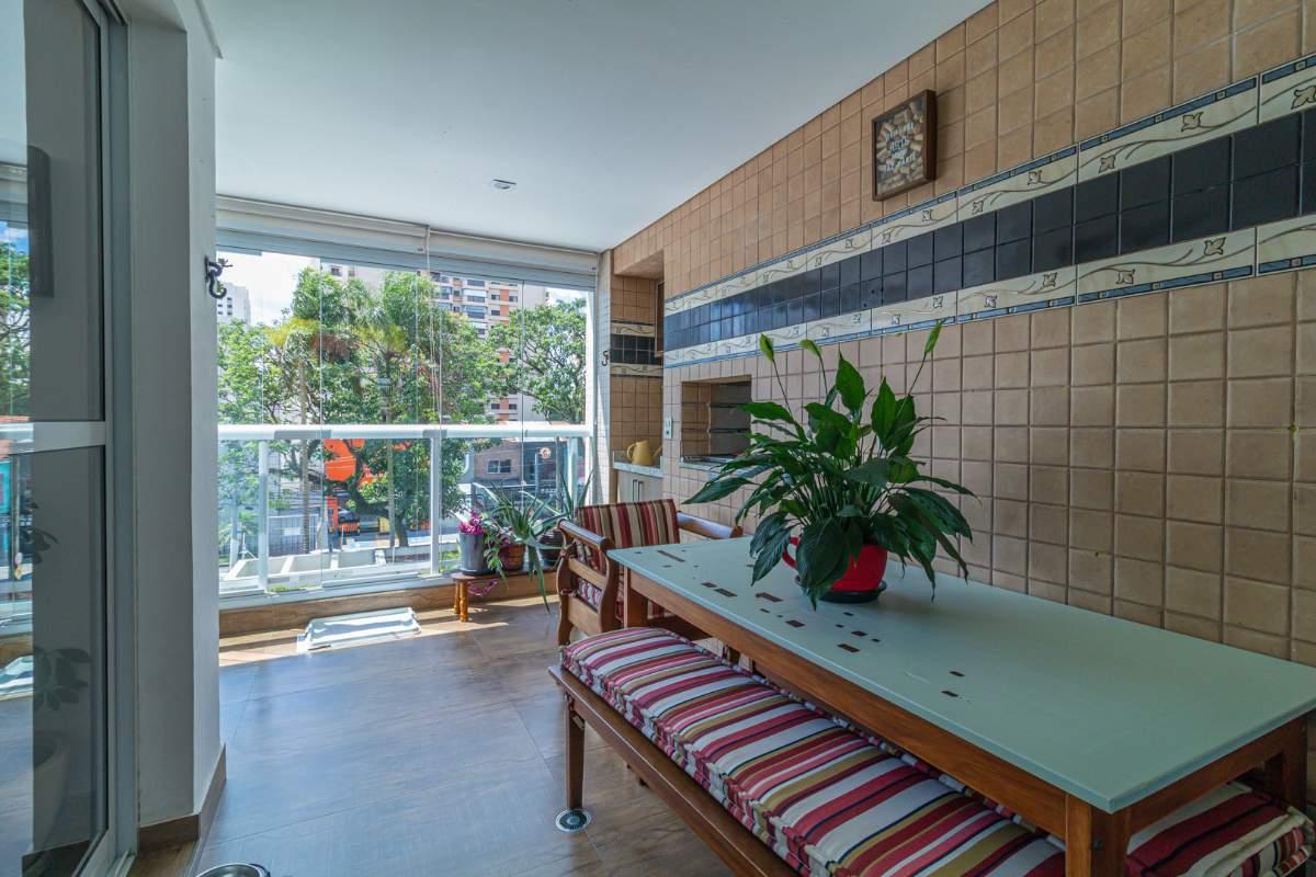 Apartamento, 3 quartos, 245 m² - Foto 1
