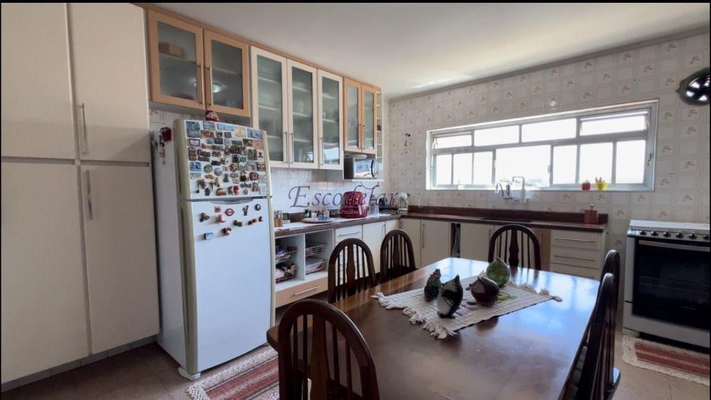 Casa, 3 quartos, 209 m² - Foto 13