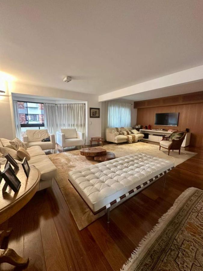 Apartamento, 3 quartos, 421 m² - Foto 1