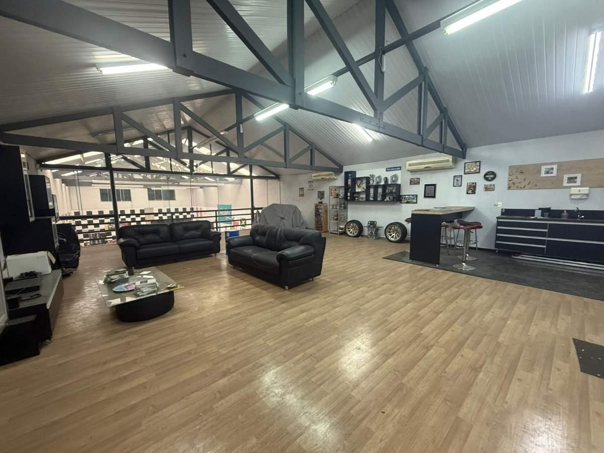 Depósito-Galpão, 580 m² - Foto 1