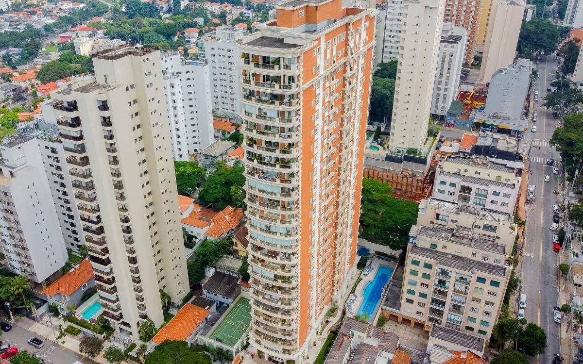 Apartamento, 3 quartos, 228 m² - Foto 2