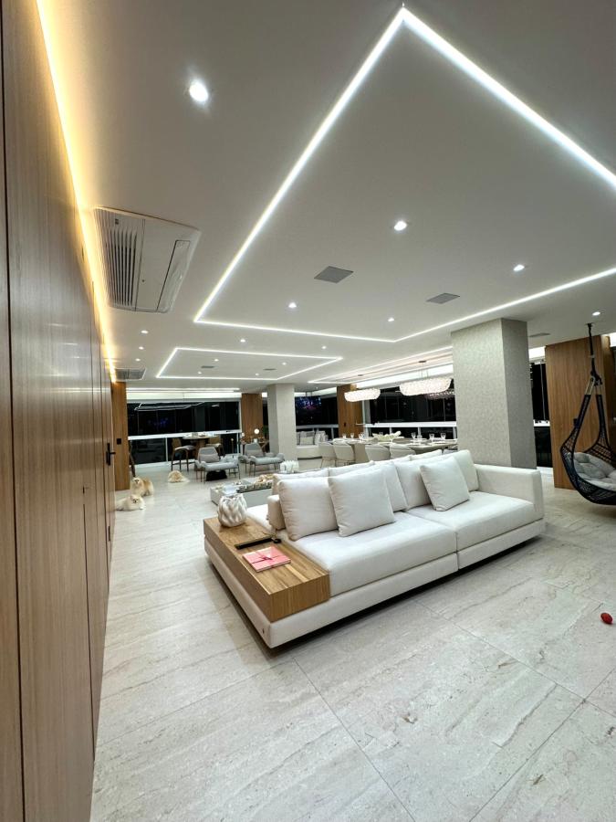 Apartamento, 3 quartos, 196 m² - Foto 3