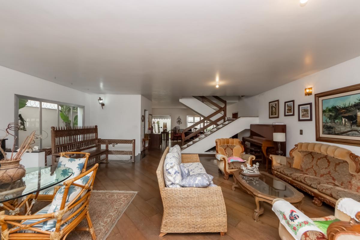 Casa, 3 quartos, 401 m² - Foto 1