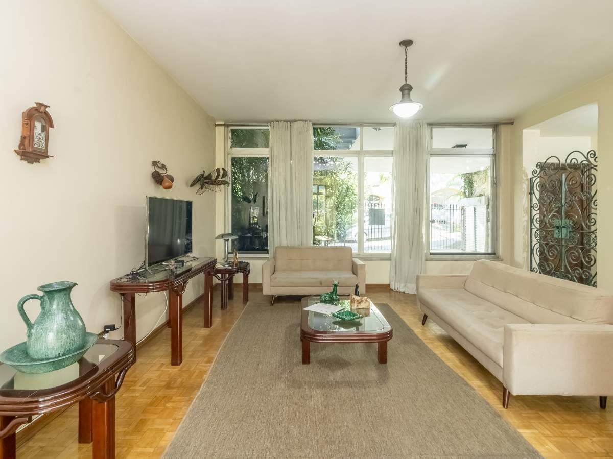 Casa, 3 quartos, 215 m² - Foto 1