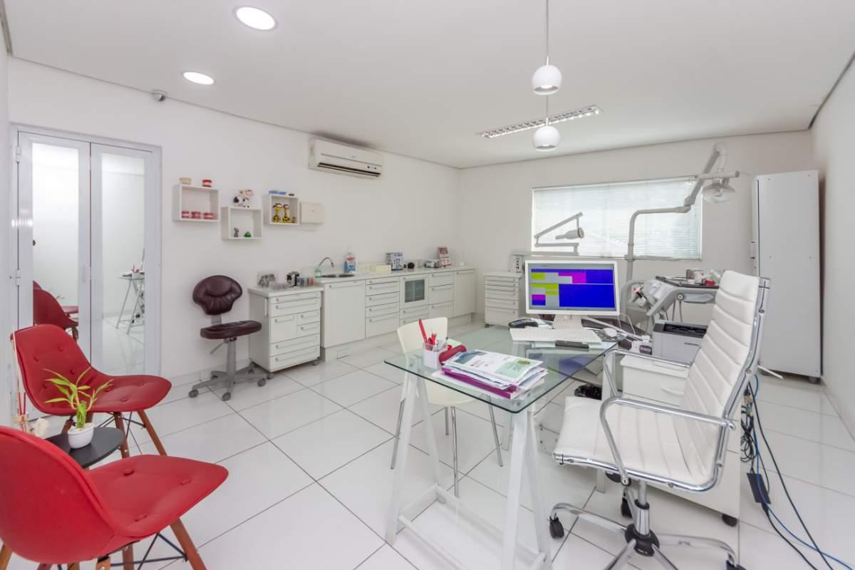 Casa, 3 quartos, 170 m² - Foto 1
