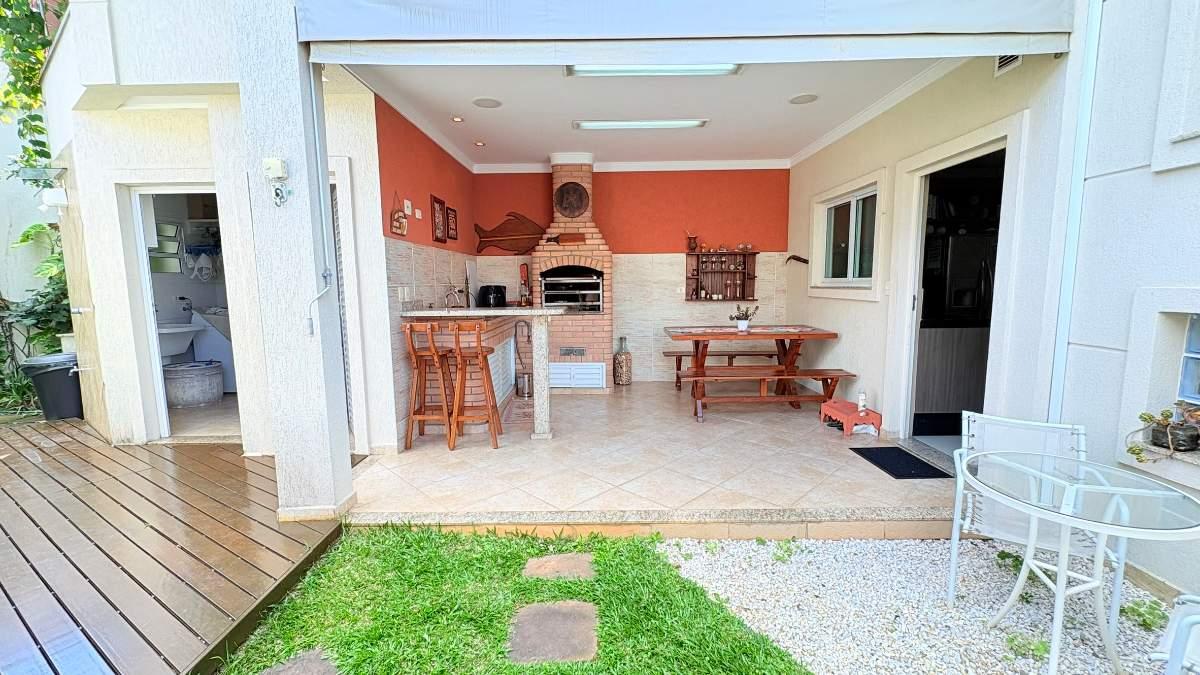 Casa, 3 quartos, 214 m² - Foto 2