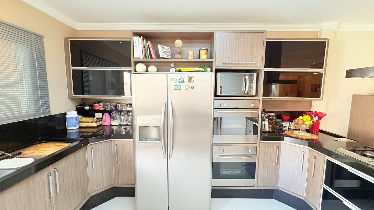 Casa, 3 quartos, 214 m² - Foto 23