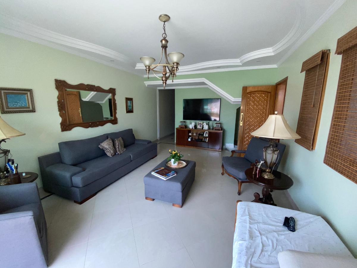 Casa, 4 quartos, 180 m² - Foto 1