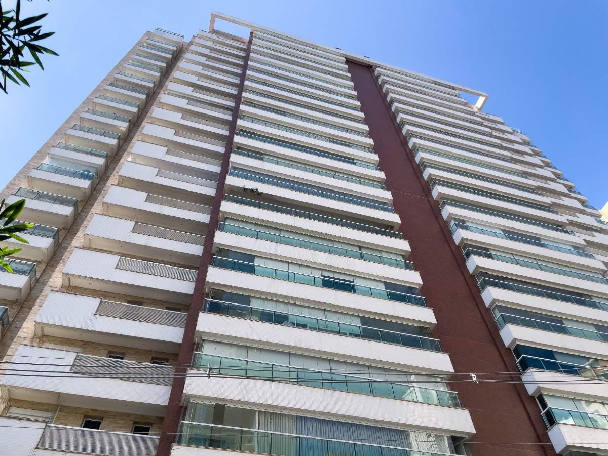 Apartamento, 3 quartos, 248 m² - Foto 2