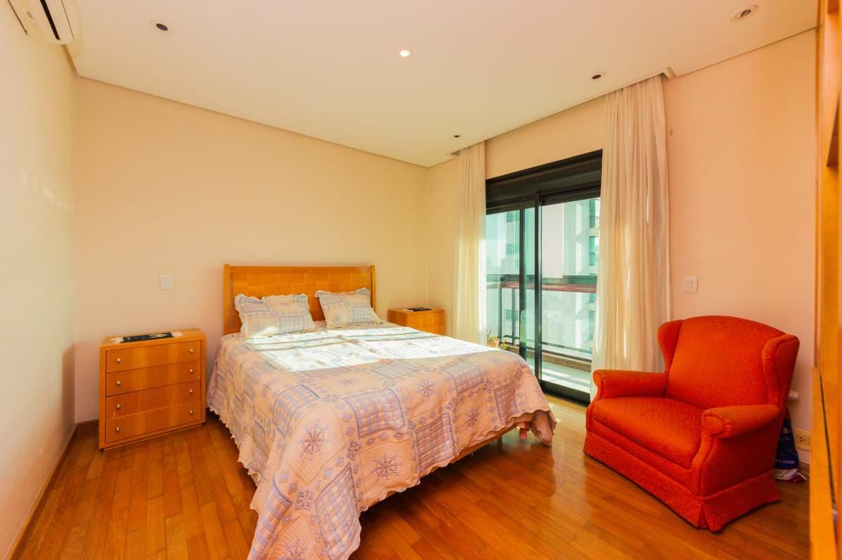 Apartamento, 4 quartos, 242 m² - Foto 23