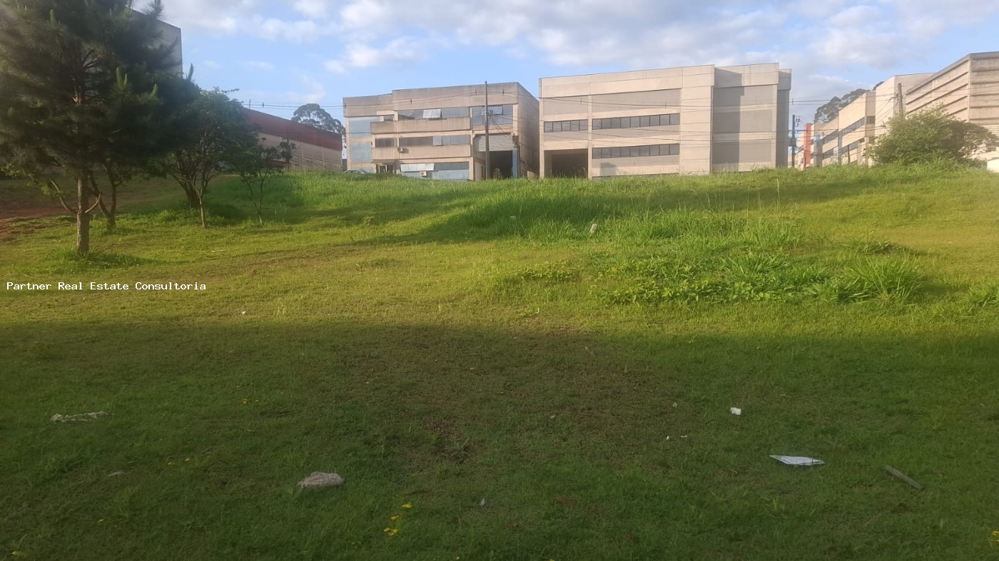 Lote / Terreno com 1 quarto à venda no bairro Centro em Vargem Grande Paulista - foto principal